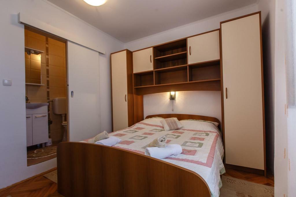 Apartments Maris Rab Town Buitenkant foto